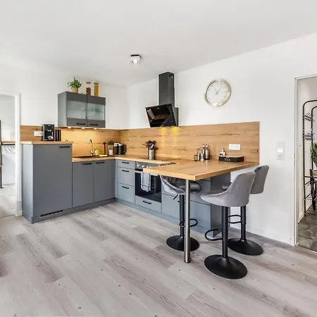 Cityoase Im Zentrum Mit 24-7 Self Check-in, Wlan & Smart Tv Kiel